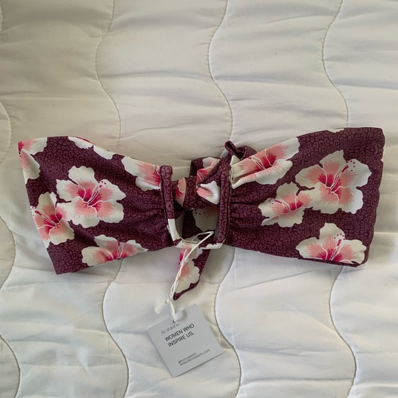 benoa lani queens top - Picture 1 of 1